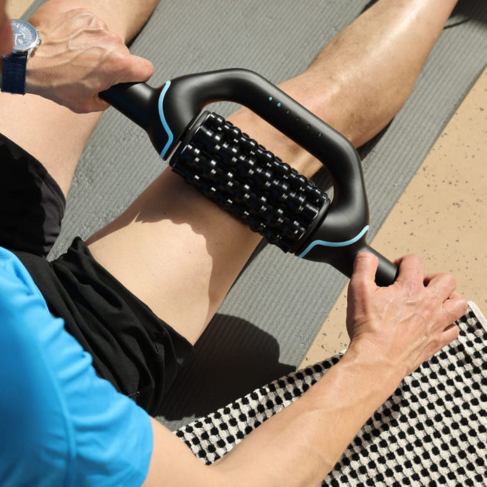 Trådlös massagerulle med fyra massageprogram i svart