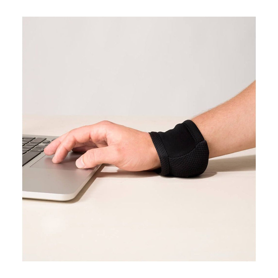 Ergonomiskt handledsstöd för datorarbete